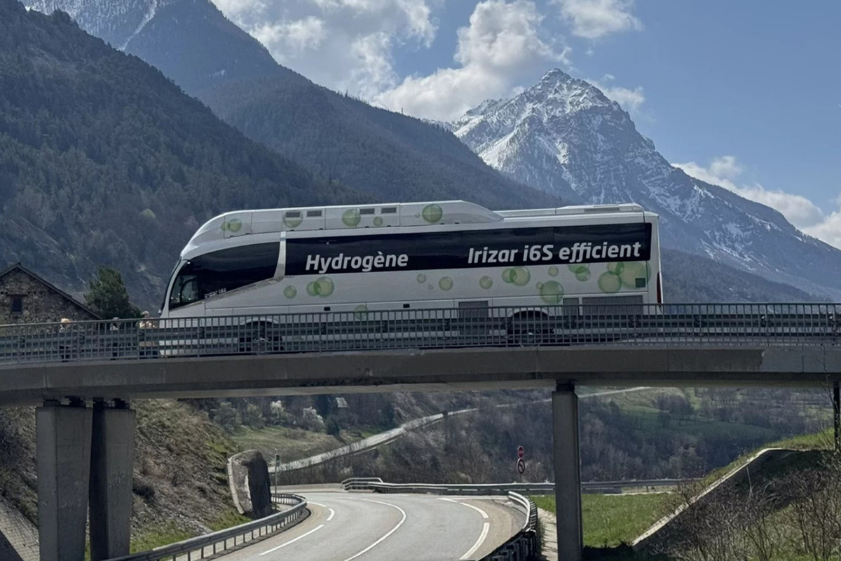 irizar-i6s-efficient-hydrogen-1