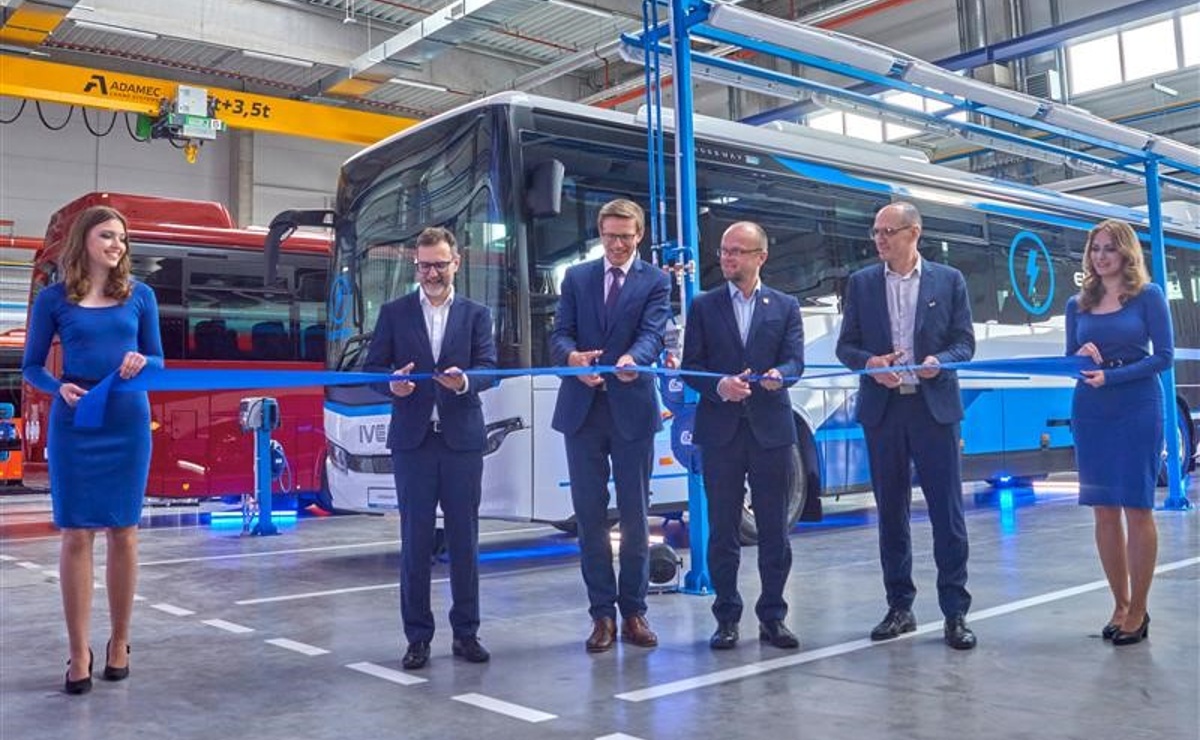 iveco-bus-centar-01
