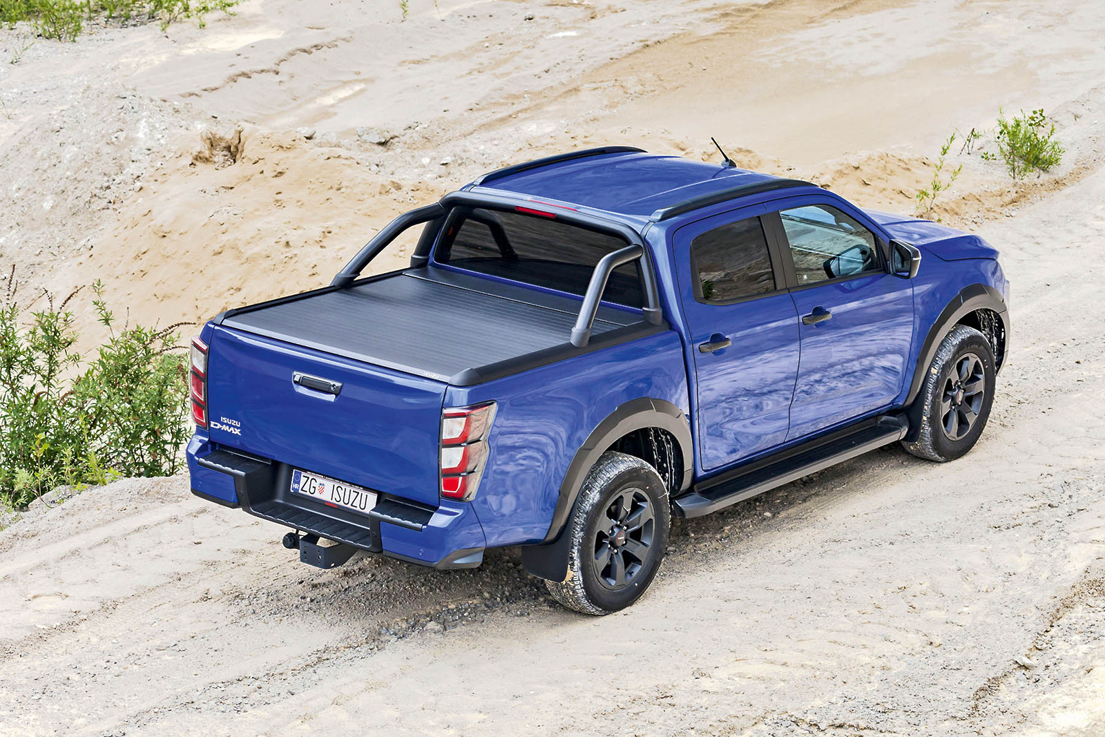 isuzud max006