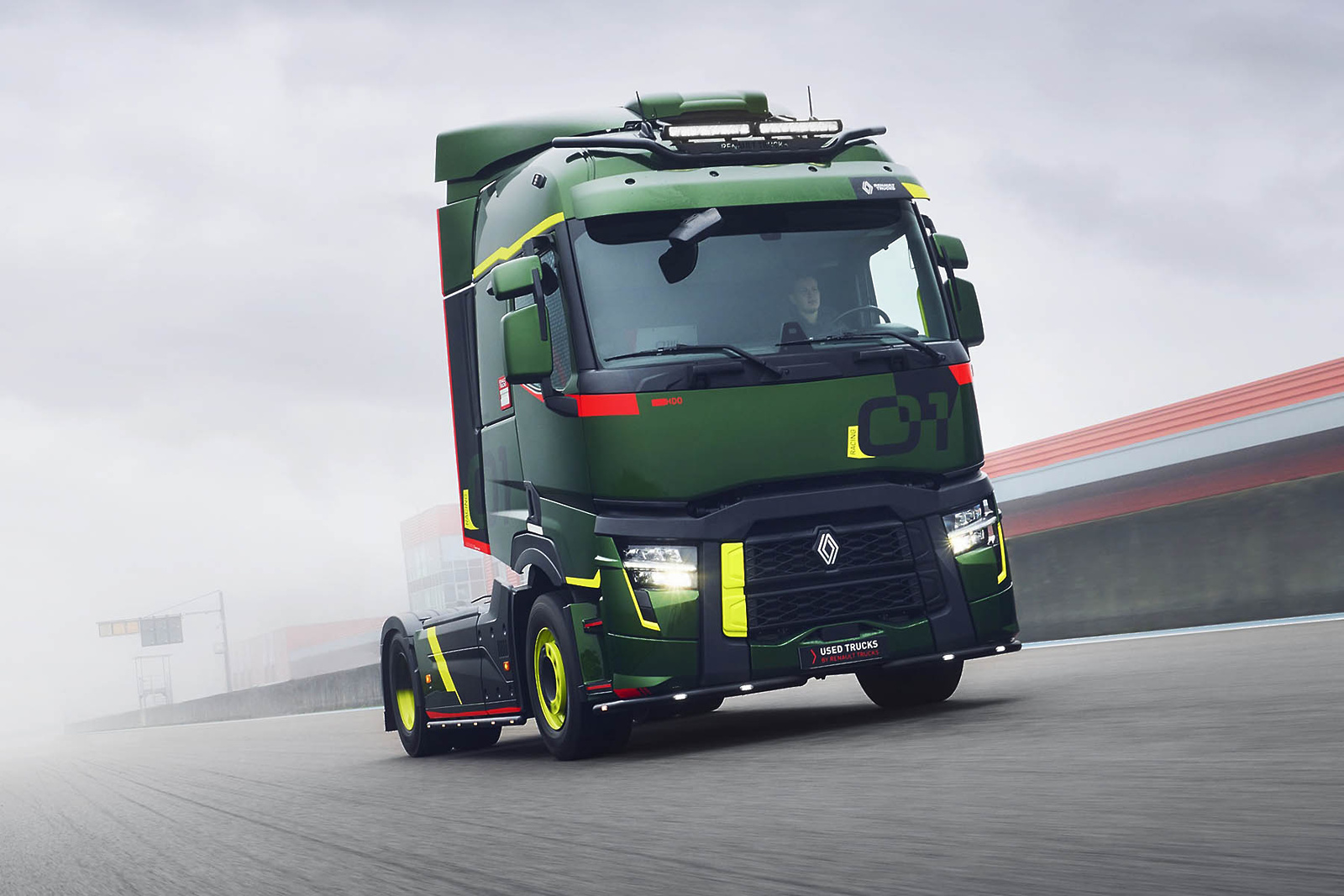 2025 renault trucks t01 racinggreen