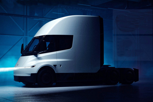 Obnovljeni Tesla Semi opet donosi puno obećanja