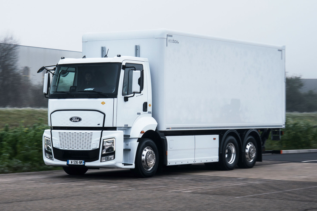 fordtrucksf-linee01