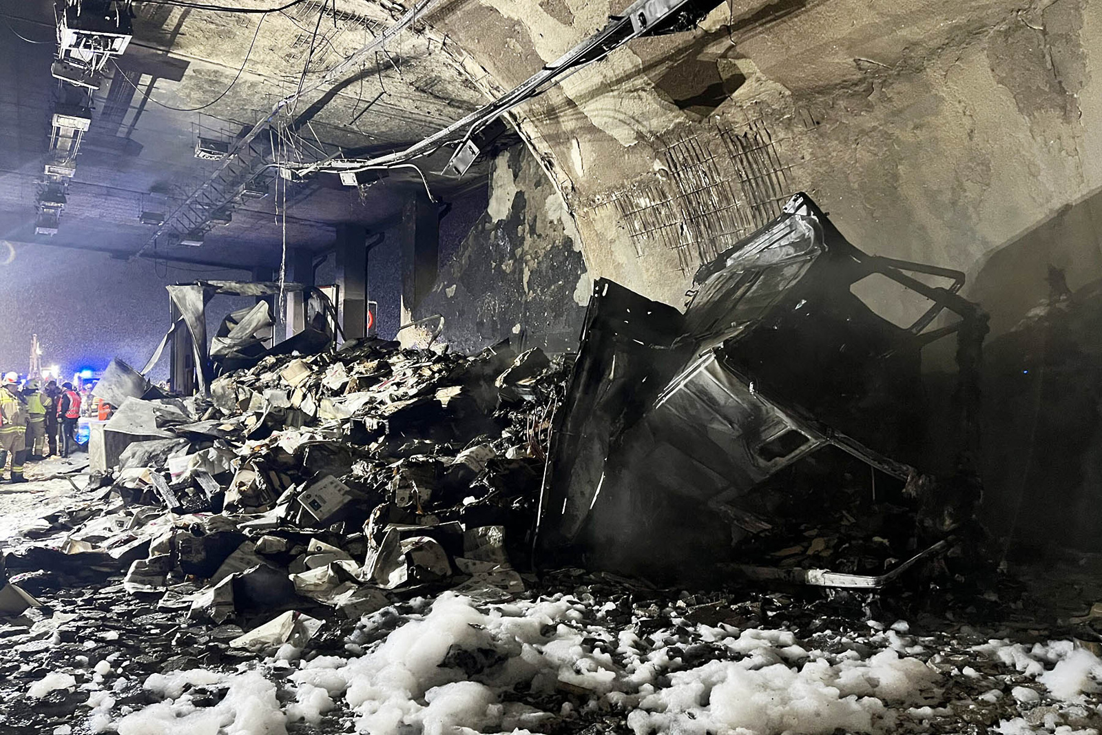 brand lkw brentenbergtunnel 1 scaled