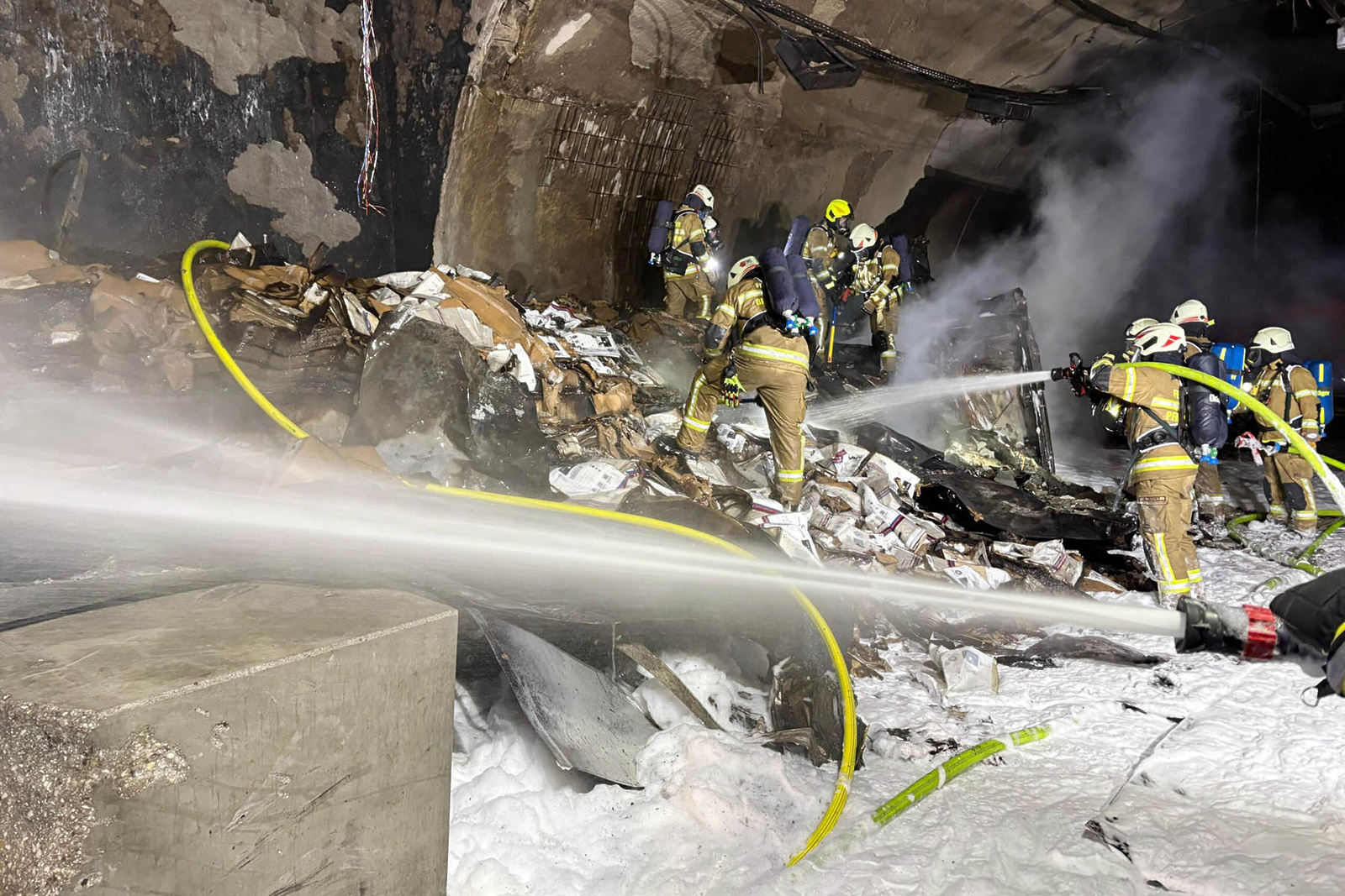 brand lkw brentenbergtunnel 13 scaled