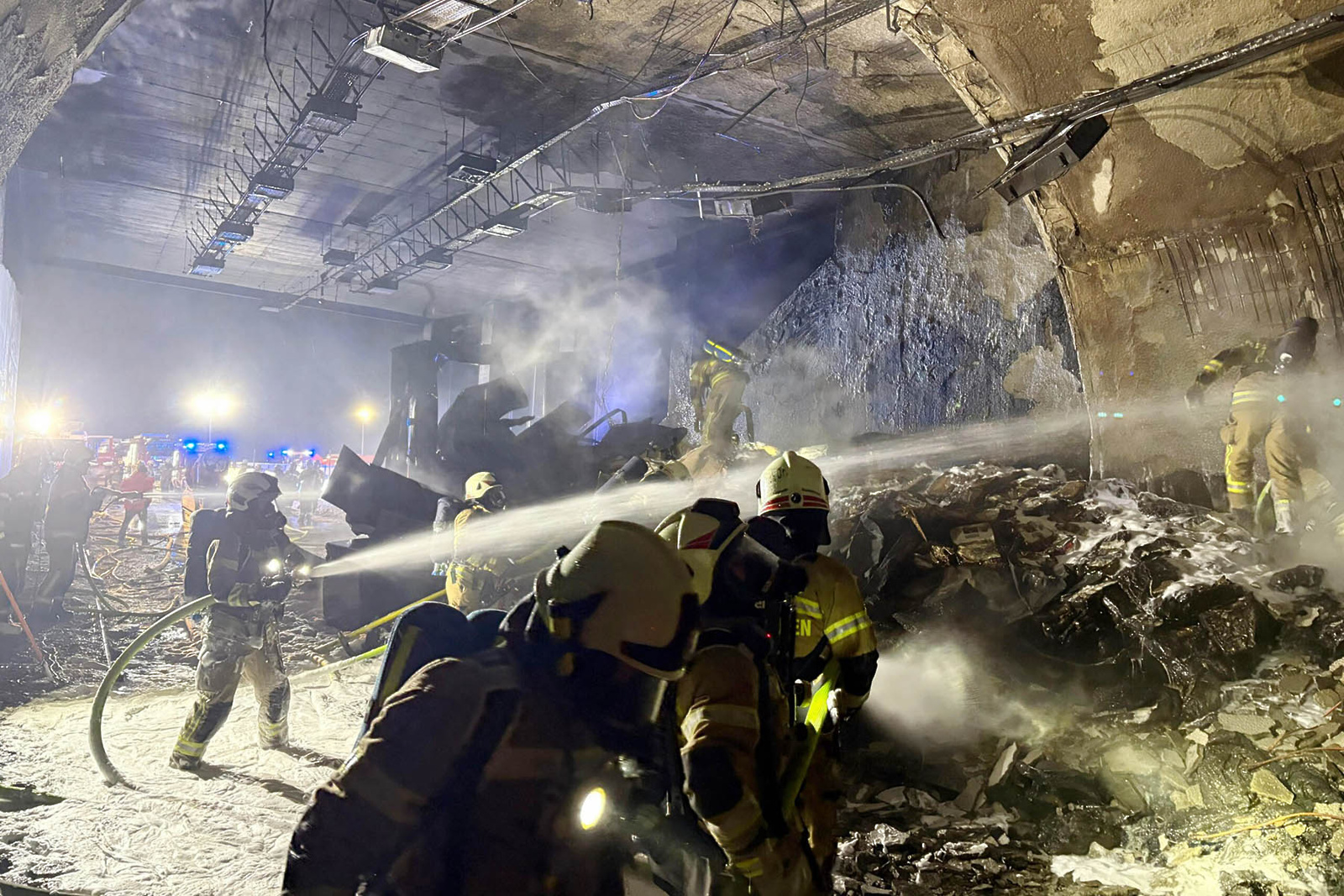 brand lkw brentenbergtunnel 15 scaled