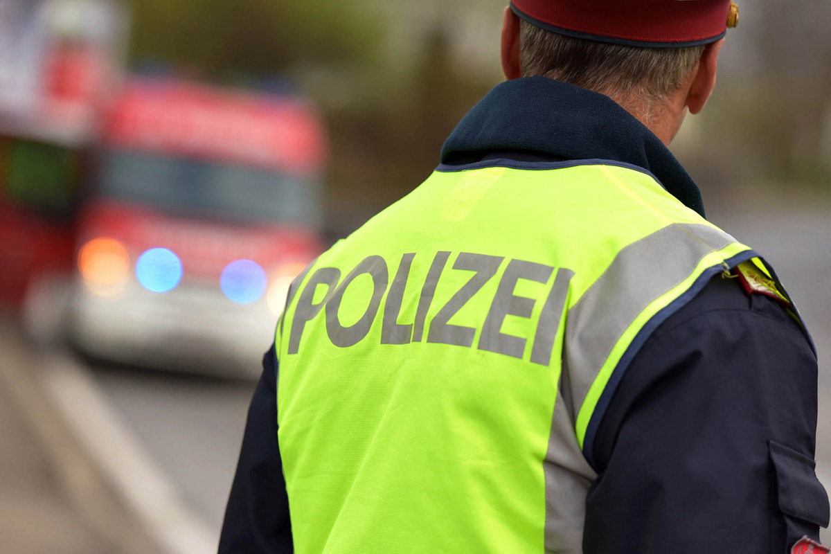 policija