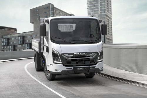 Nova Isuzu N i F serija