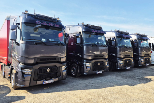 Četiri Renaulta T520 HSC za D.A.N.-M