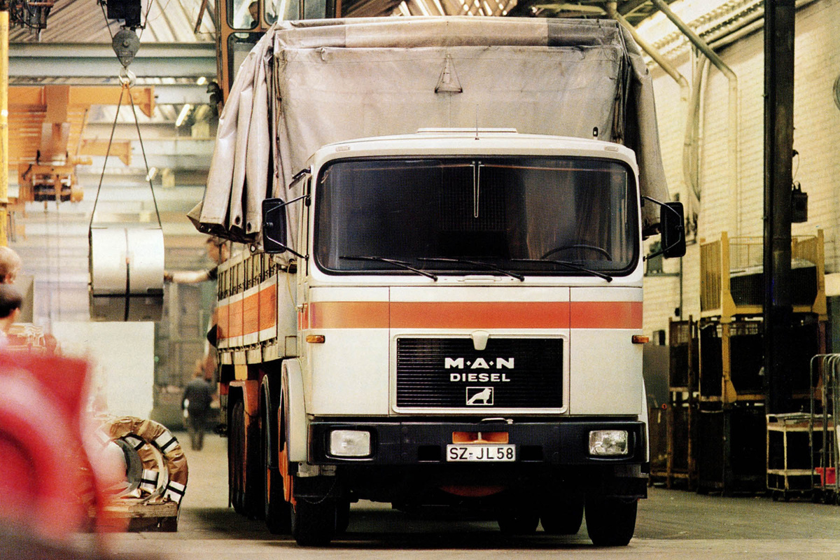 man32101