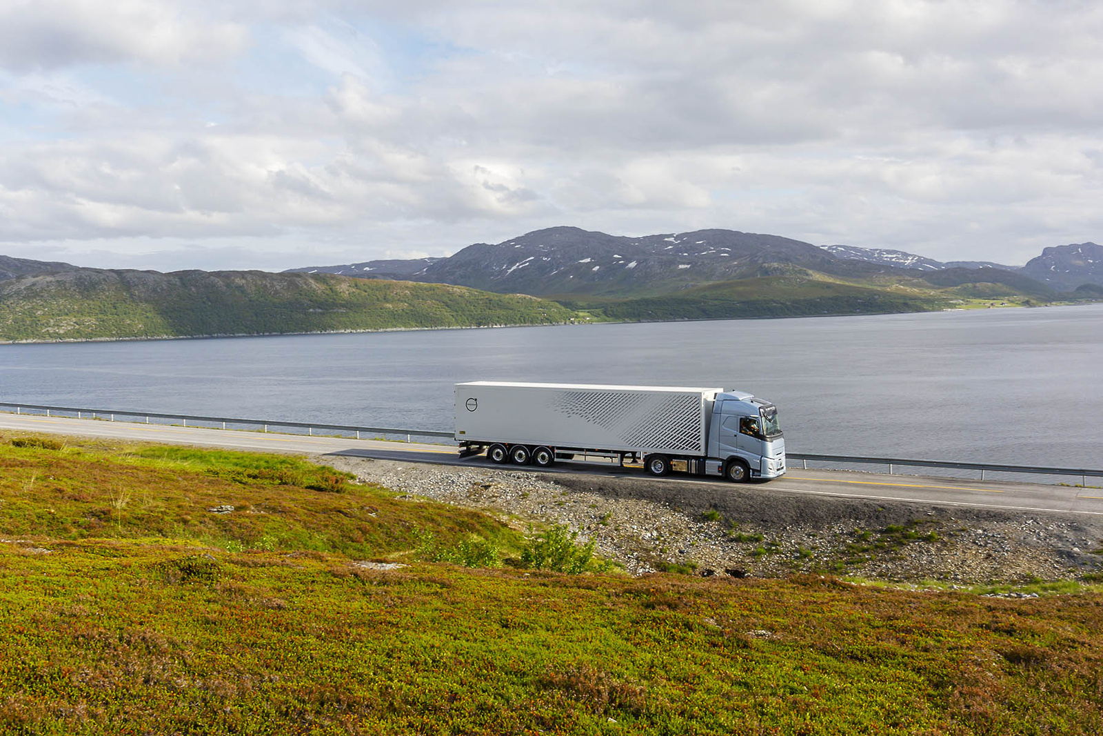 volvo nordkapp lng 248