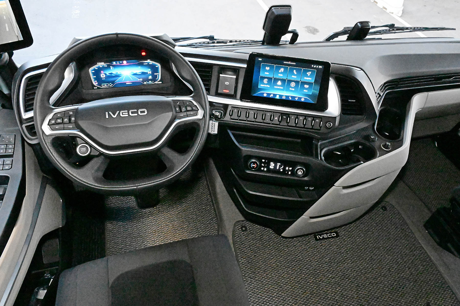 ivecosewayartic02