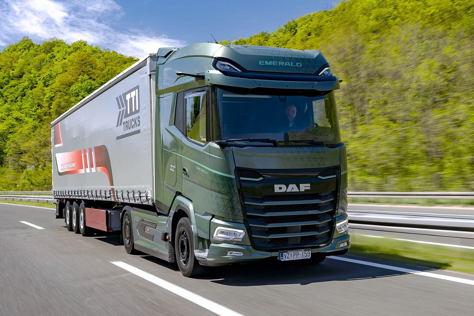 DAF Emerald 002
