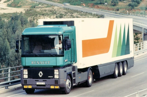 Renault_AE_01