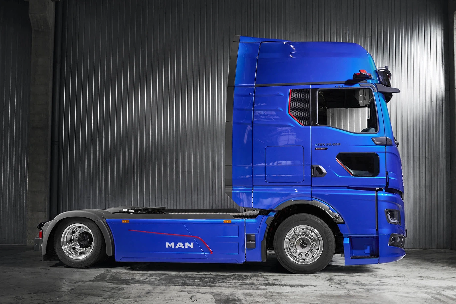 MAN TGX 002