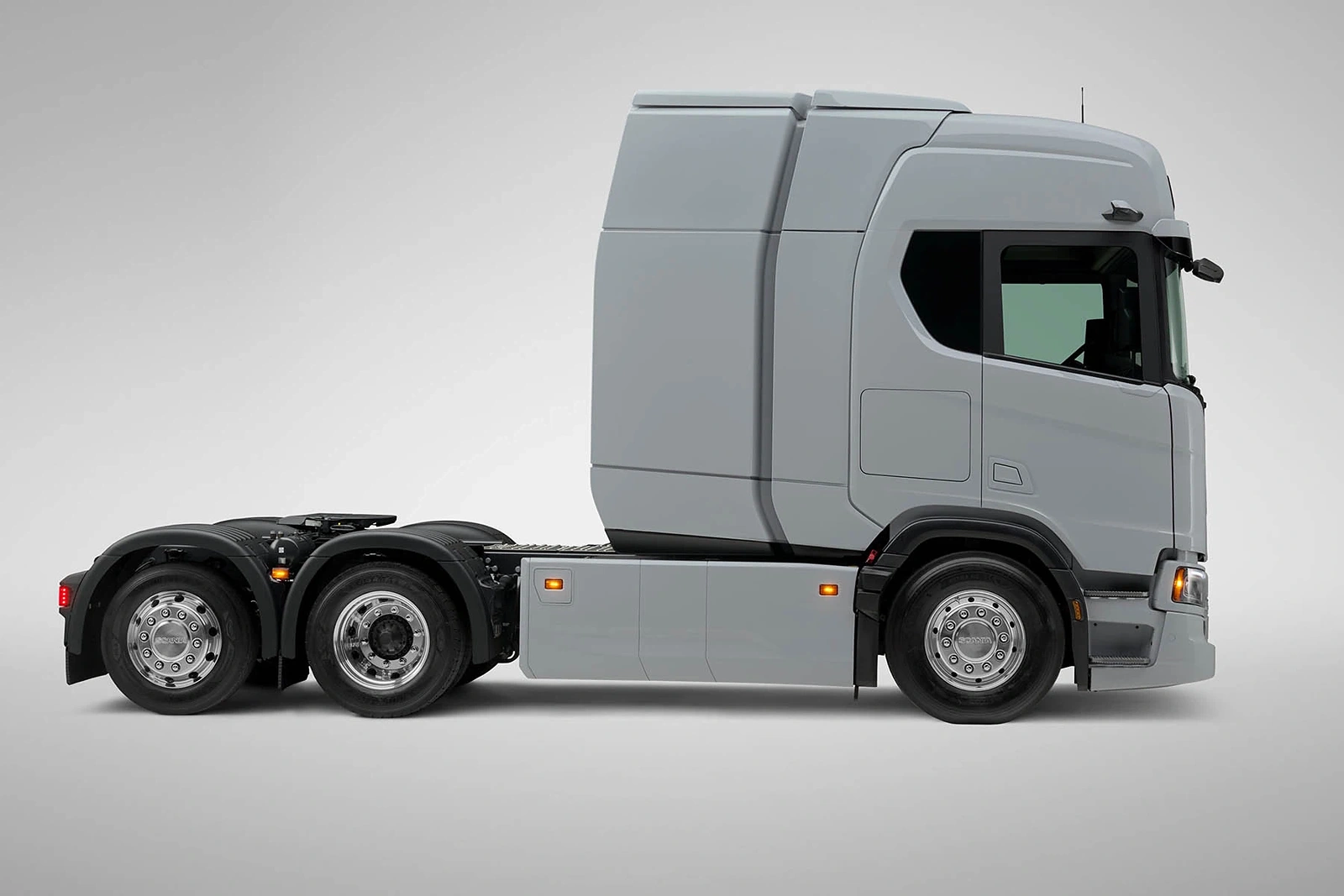Scania Dynamic 010