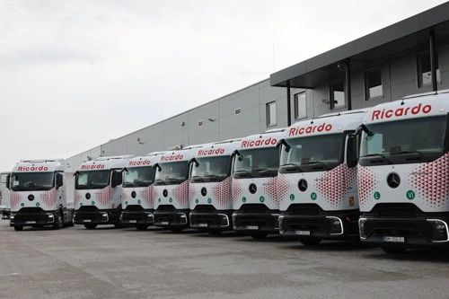 Mercedes-Benz_Actros